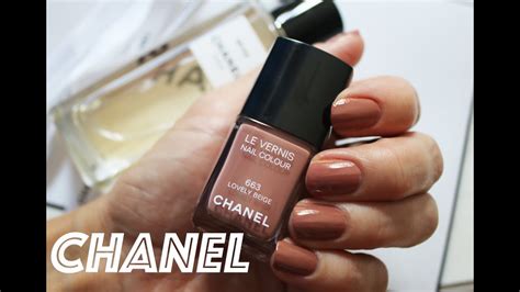 chanel vernis bleu|chanel lovely beige nail polish.